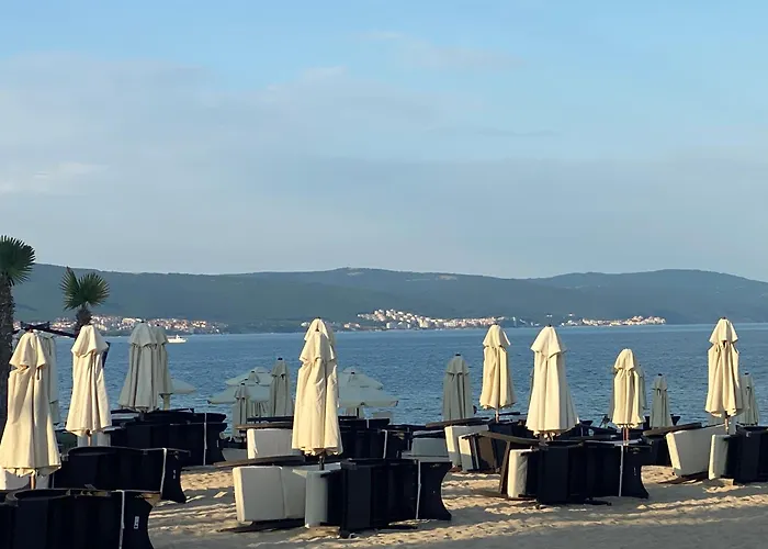 Paradiso 'в' 102 Private Sea View