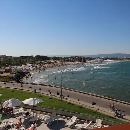 Апартамент Paradiso 'в' 102 Private Sea View Несебър