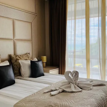 Paradiso 'в' 102 Private Sea View Apartament *